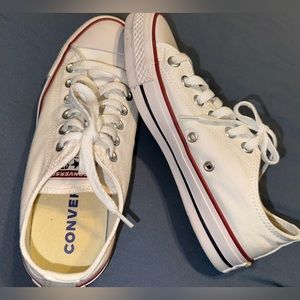 Chuck Taylor converse